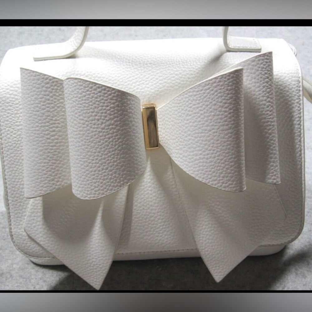 White Bow Accent Crossbody Bag - Elegant Women's Handbag